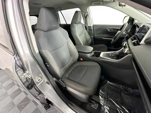 Certified 2025 Toyota RAV4 LE AWD/4WD image 27
