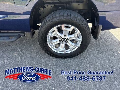 Used 2021 Nissan Titan SV w/ SV Convenience Package AWD/4WD image 16