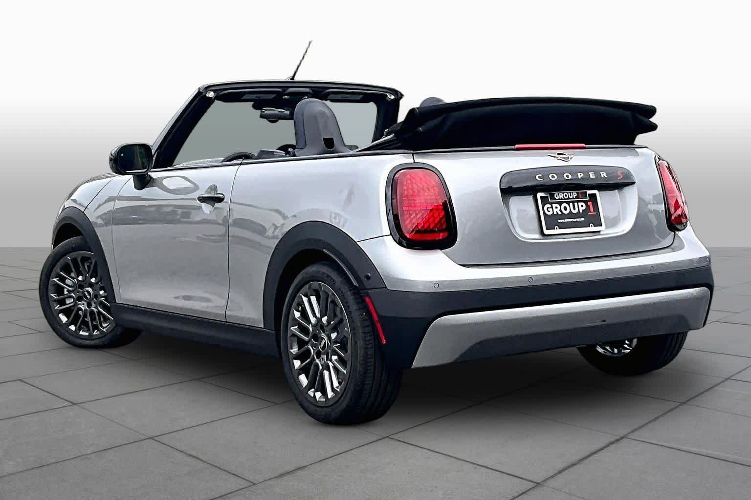 Used 2026 MINI Cooper S FWD image 11