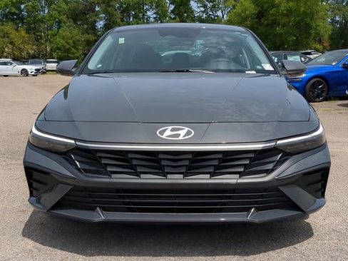 New 2026 Hyundai Elantra SE image 9