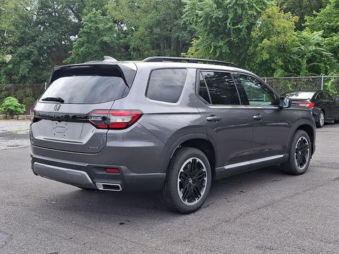 New 2026 Honda Pilot Touring image 5