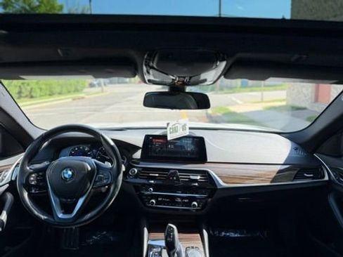 Used 2019 BMW 540i xDrive AWD/4WD image 33