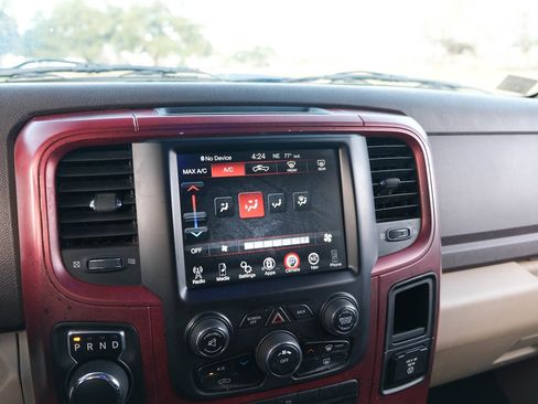 Used 2014 RAM 1500 Lone Star image 30