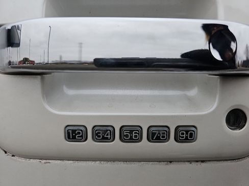 Used 2014 Ford F150 King Ranch w/ King Ranch Luxury Package image 9