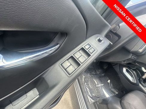 Certified 2025 Nissan Frontier SV w/ SV Convenience Package RWD image 13