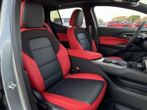 New 2026 Chevrolet Equinox EV RS image 43