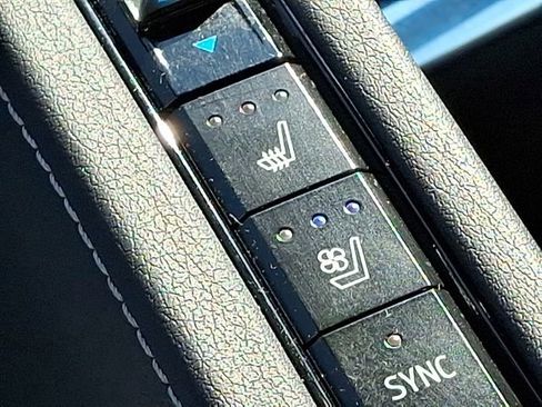 Used 2020 Chevrolet Corvette Stingray Preferred Conv w/ 2LT Preferred Equipment Group image 28