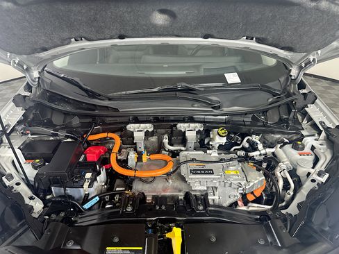 Used 2024 Nissan Ariya AWD image 34