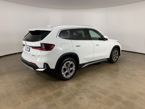 Used 2025 BMW X1 xDrive28i w/ Technology Package image 8