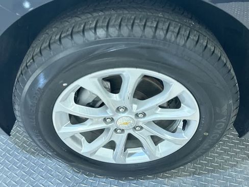 Used 2021 Chevrolet Equinox LT image 10