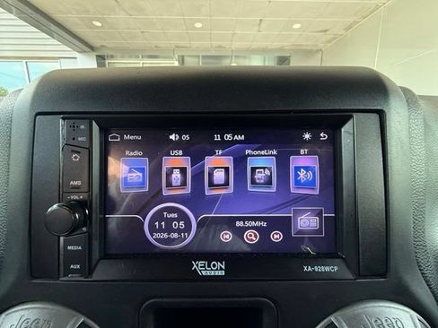 Used 2017 Jeep Wrangler Sport AWD/4WD image 24