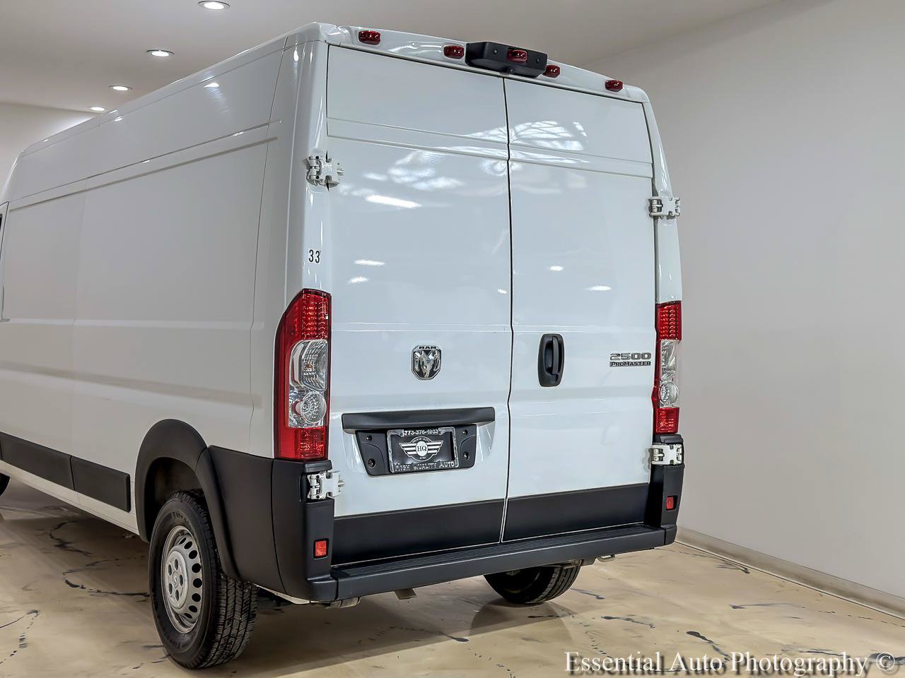 Used 2024 RAM ProMaster 2500 w/ Convenience Group FWD image 7