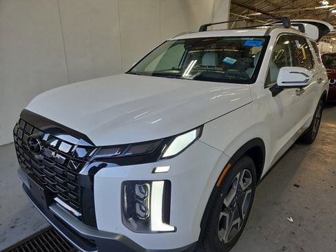 Used 2024 Hyundai Palisade Limited AWD/4WD image 2