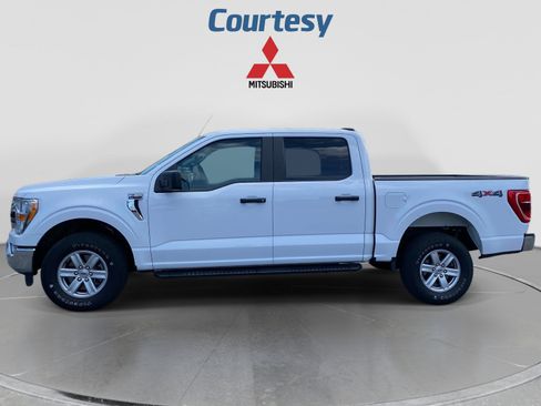 Used 2021 Ford F150 XLT AWD/4WD image 2
