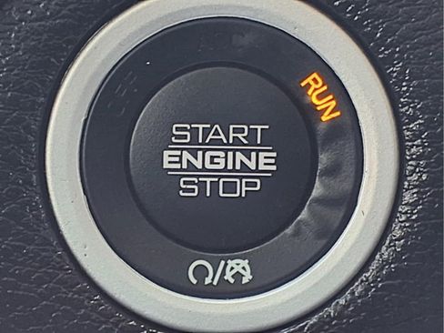 Used 2021 RAM 1500 Laramie RWD image 15