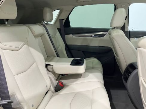 Used 2017 Cadillac XT5 Luxury w/ Driver Awareness Package FWD image 33
