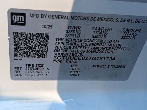 Used 2026 GMC Sierra 1500 AT4 w/ Technology Package AWD/4WD image 36