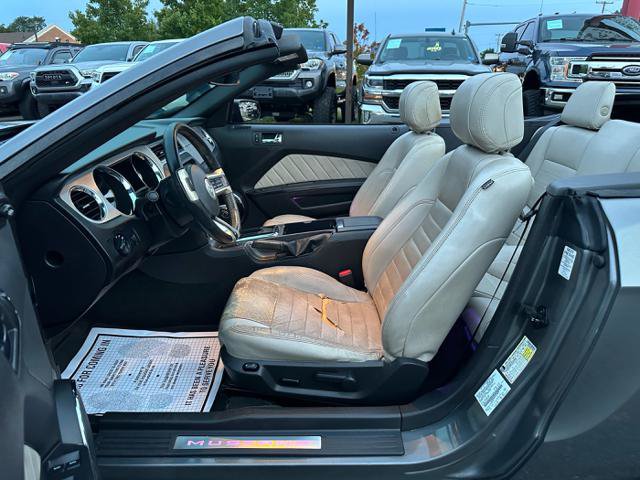 Used 2014 Ford Mustang Premium RWD image 10
