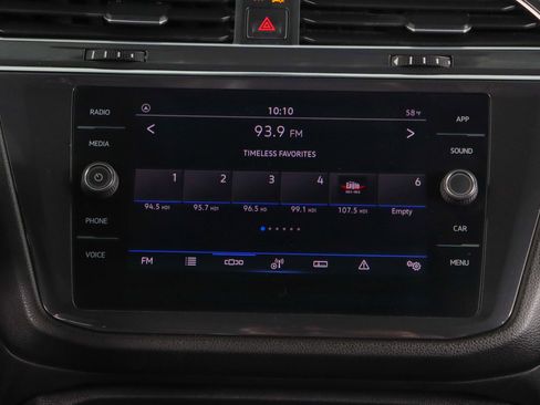 Used 2023 Volkswagen Tiguan SE R-Line FWD image 19