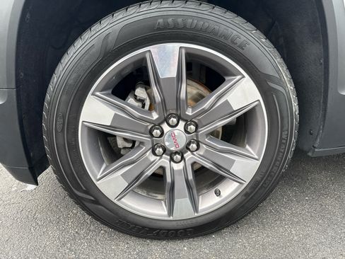 Used 2019 GMC Acadia SLT AWD/4WD image 9