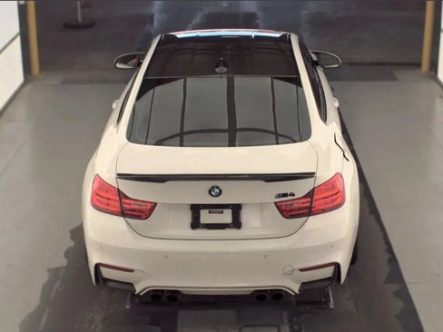 Used 2017 BMW M4 Coupe RWD image 9