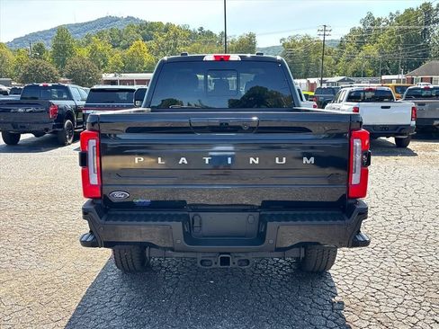 Used 2025 Ford F250 Platinum w/ Platinum Plus Package AWD/4WD image 6
