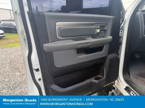 Used 2018 RAM 2500 SLT AWD/4WD image 11