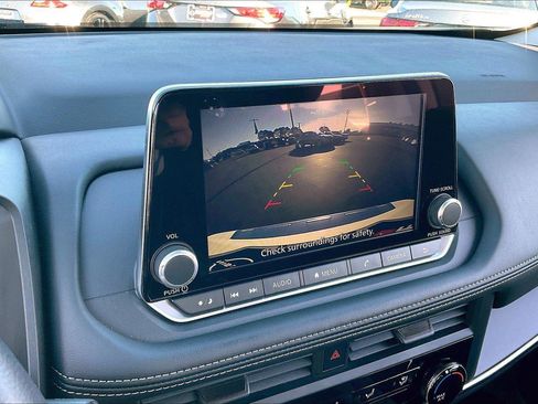 Certified 2024 Nissan Rogue S image 22