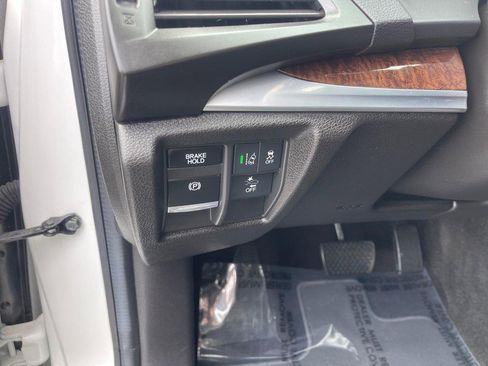 Used 2020 Acura MDX SH-AWD image 27