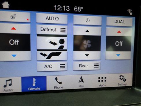 Used 2019 Ford Explorer XLT w/ Equipment Group 202A image 13