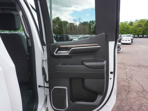 Used 2023 GMC Sierra 1500 Elevation w/ X31 Off-Road Package AWD/4WD image 13