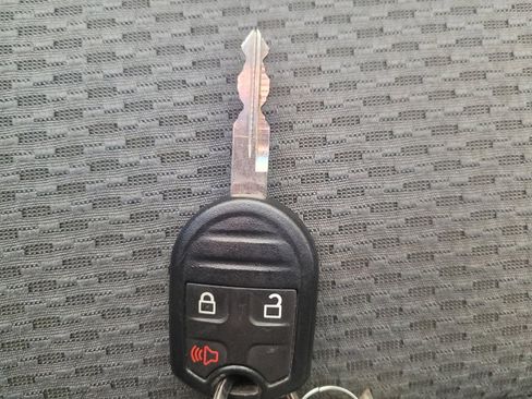 Used 2013 Ford F150 XLT w/ XLT Chrome Pkg image 32