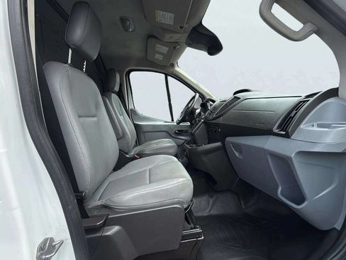 Used 2015 Ford Transit 250 130 Low Roof RWD image 15