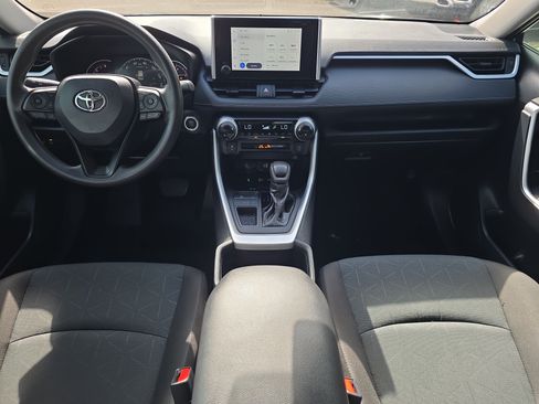 Used 2024 Toyota RAV4 XLE FWD image 12