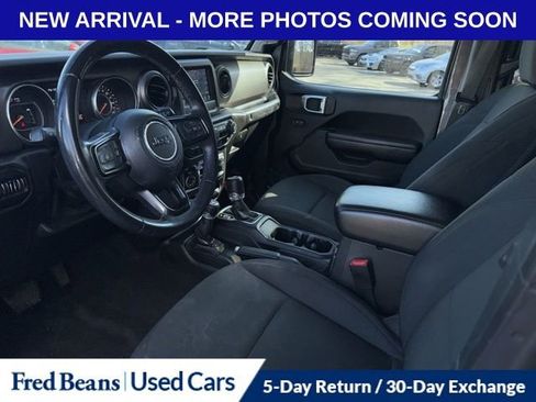 Used 2018 Jeep Wrangler Unlimited Sport S image 8