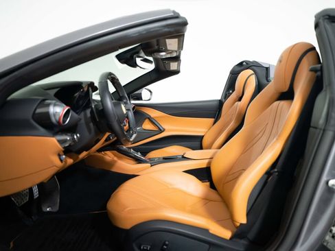 Used 2022 Ferrari 812 GTS RWD image 36