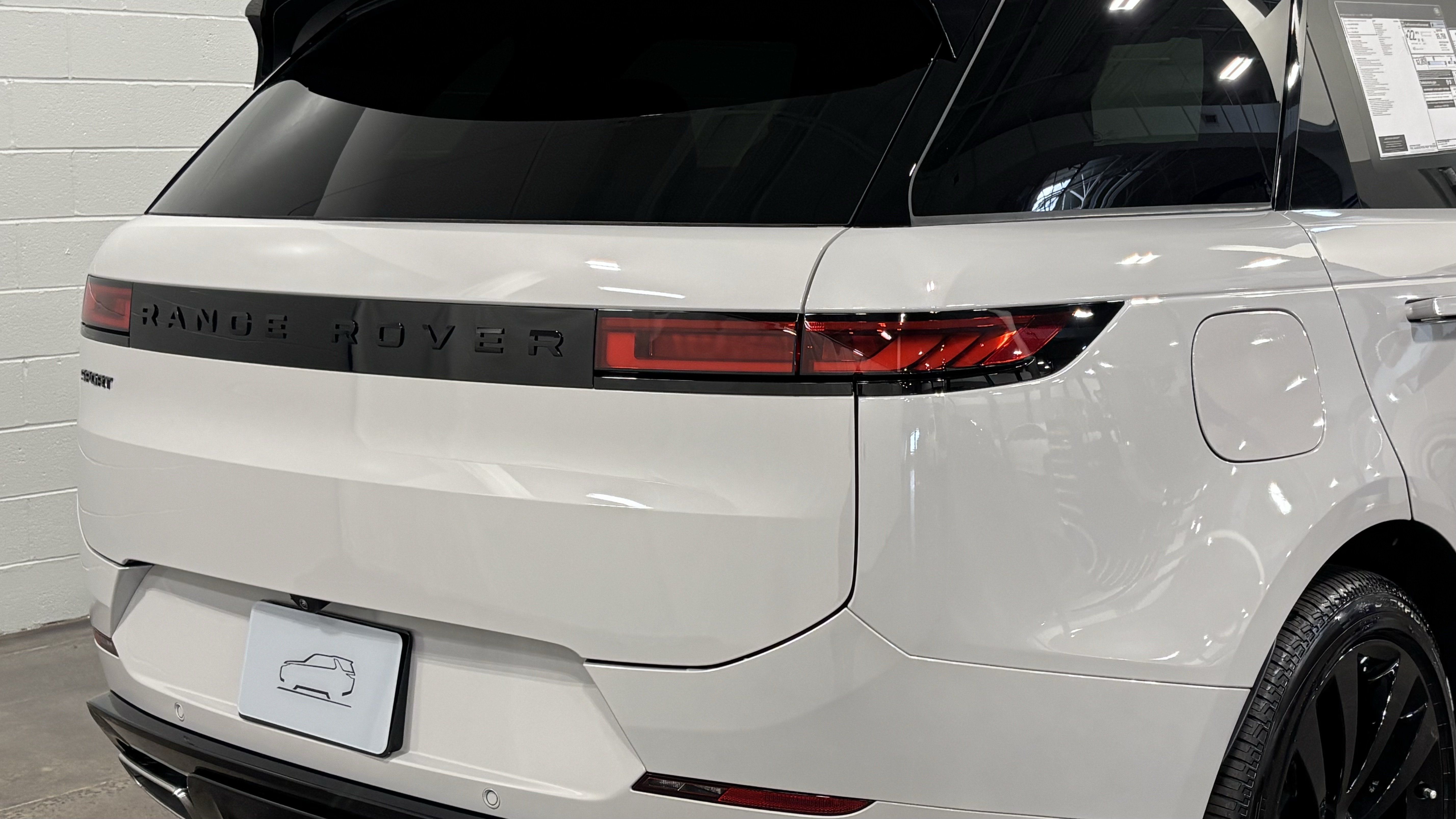 New 2026 Land Rover Range Rover Sport Dynamic SE AWD/4WD image 18