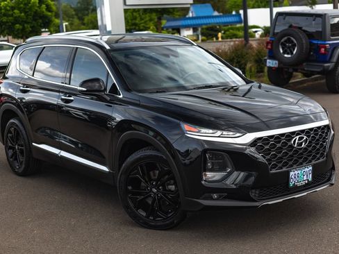 Used 2020 Hyundai Santa Fe SEL FWD image 2