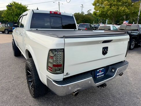 Used 2016 RAM 1500 Laramie w/ Convenience Group AWD/4WD image 3