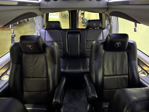 Used 2017 Chevrolet Express 2500 Extended RWD image 13