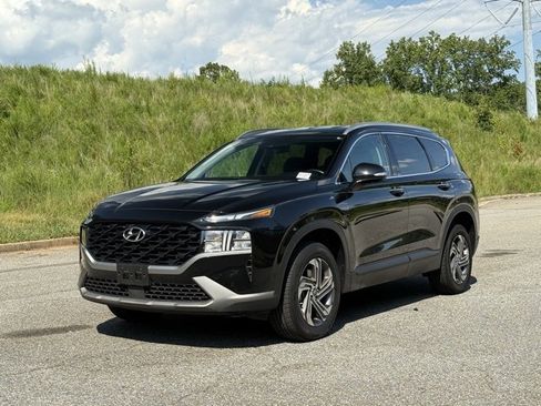 Used 2023 Hyundai Santa Fe SEL image 2