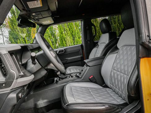 Used 2022 Ford Bronco 4-Door image 16