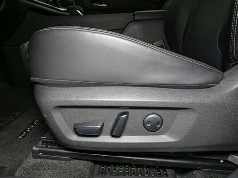 Used 2023 Nissan Rogue SV w/ SV Premium Package image 36