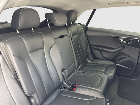 Used 2019 Audi Q8 Premium Plus w/ Premium Plus AWD/4WD image 45