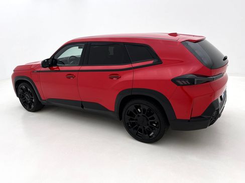 Used 2023 BMW XM AWD/4WD image 10