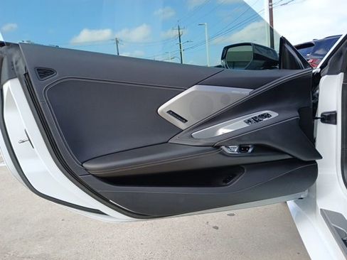 Used 2022 Chevrolet Corvette Stingray Preferred Cpe w/ Z51 Performance Package image 14