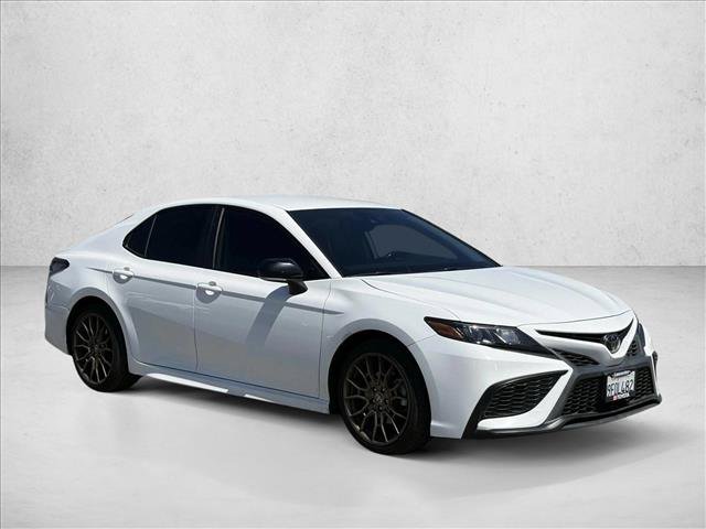 Used 2023 Toyota Camry SE w/ Convenience Package AWD/4WD image 3