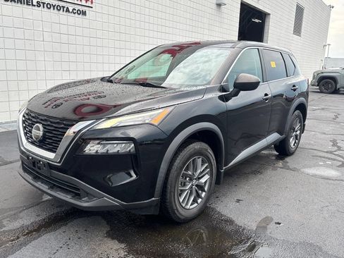 Used 2021 Nissan Rogue S FWD image 1