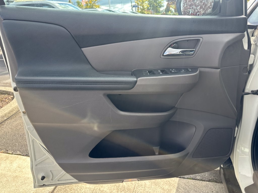 Used 2015 Honda Odyssey EX-L image 11