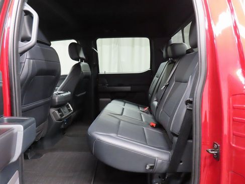 Used 2025 Ford F150 Lariat image 10